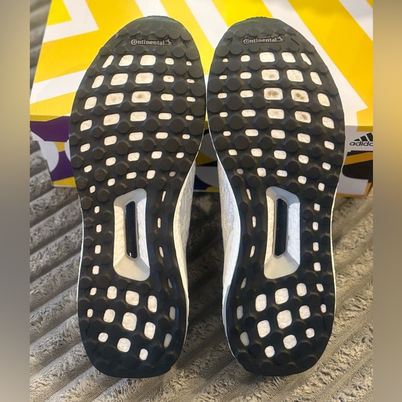 Adidas UltraBOOST Uncaged Gray/White Knit Sneakers - Picture 6 of 10